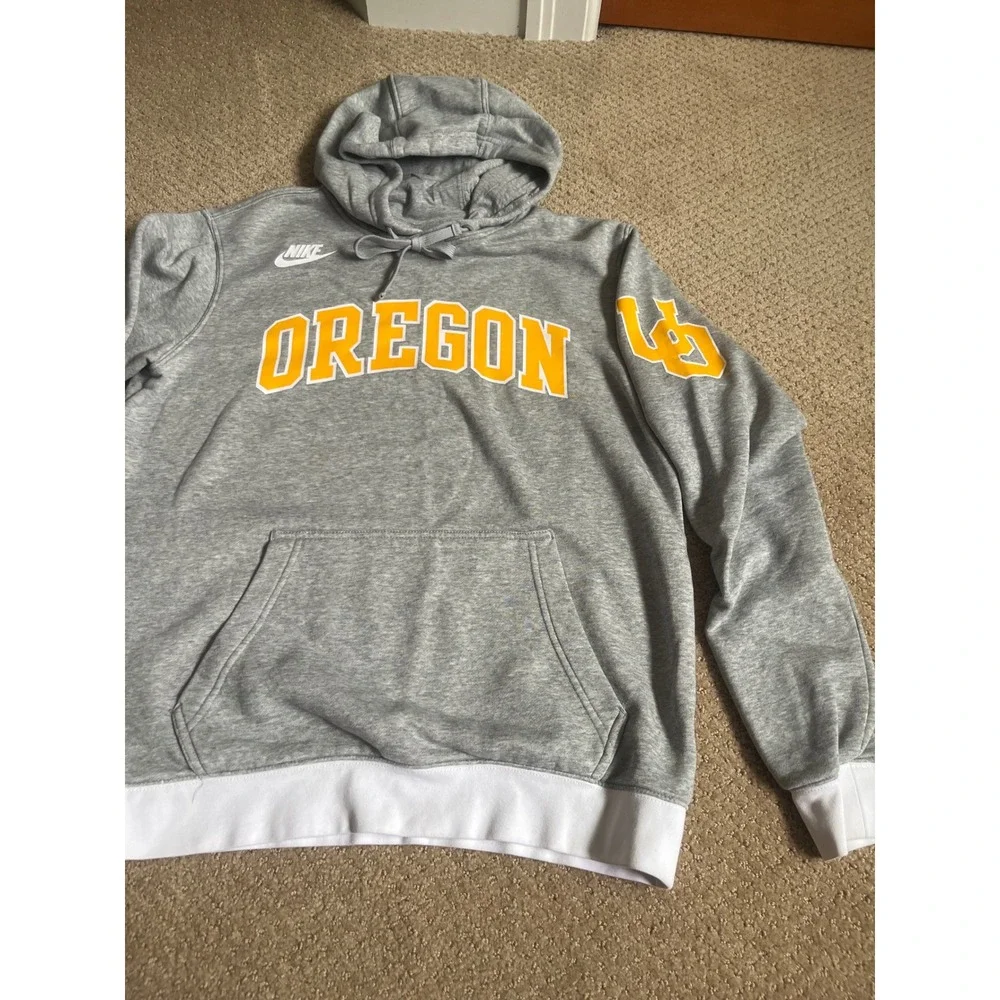 Nike Oregon Ducks Hoodie Womens Medium Gray Yellow Pullover Sweatshirt UO Logo